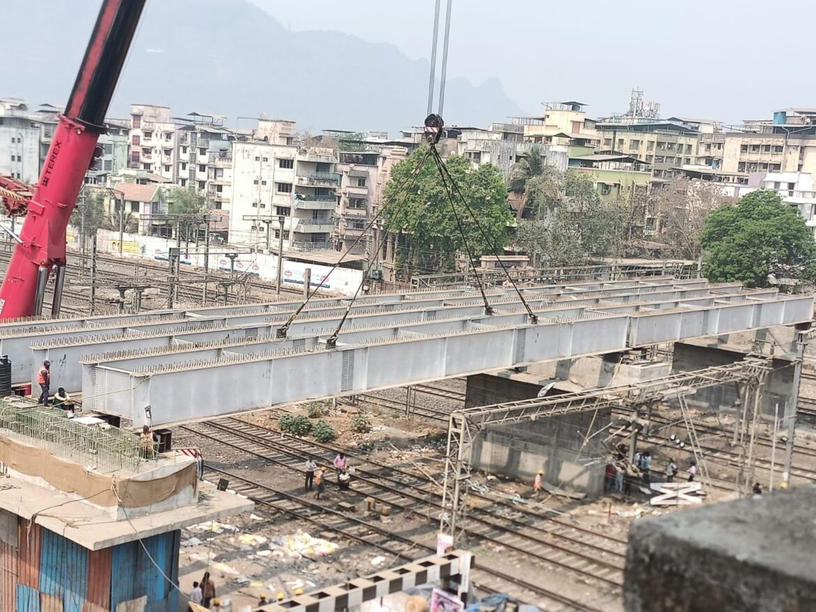 10 Girders Installed On Diva Railway Station Overbridge Road